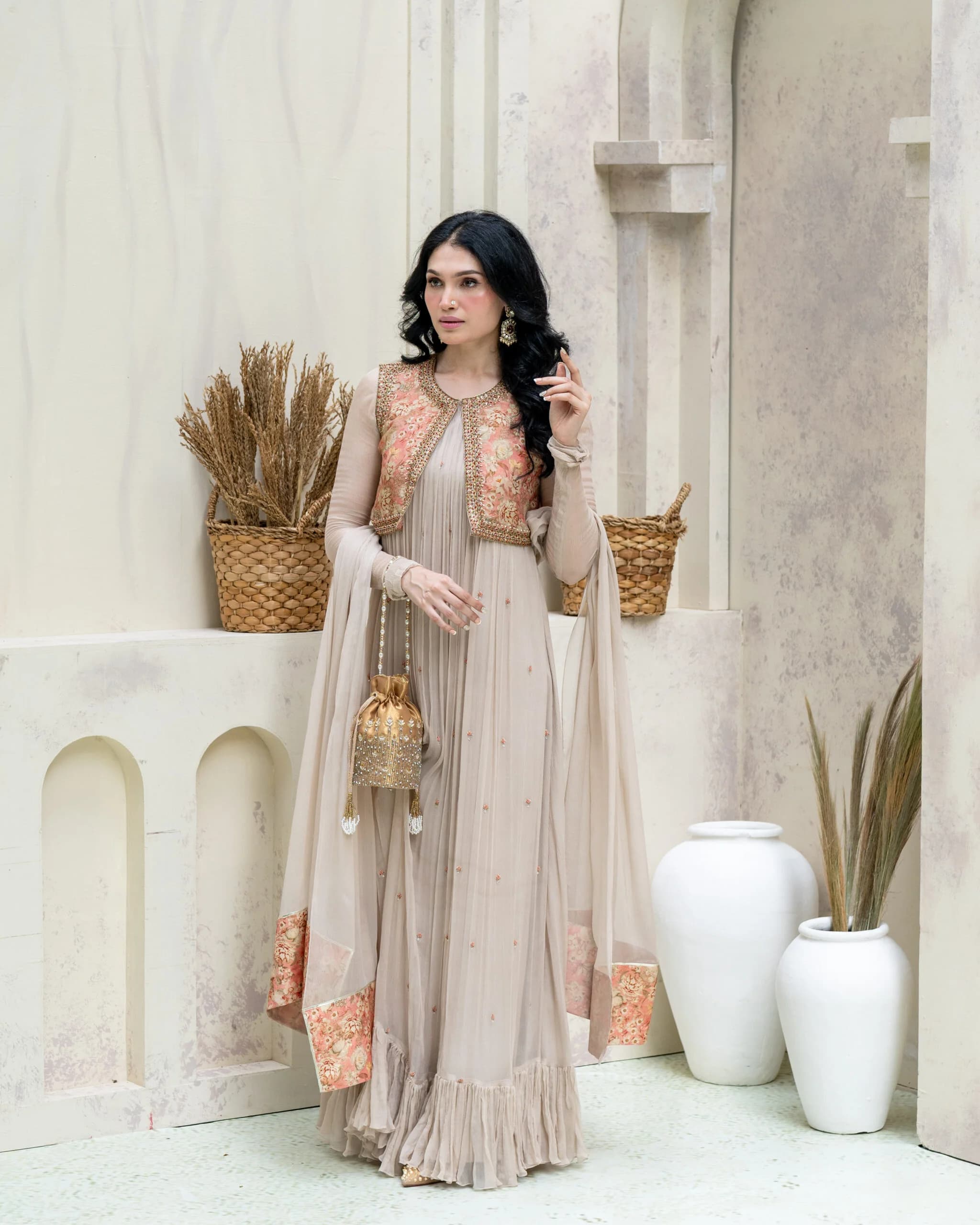 Beige Bloom